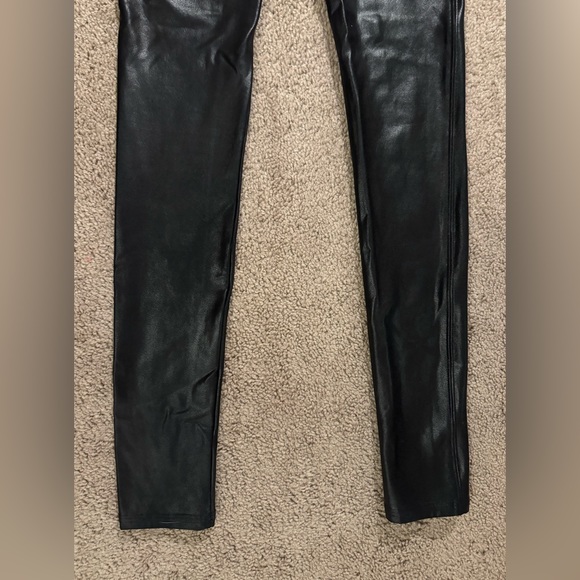 Spanx Faux Leather Leggings - Picture 3 of 9